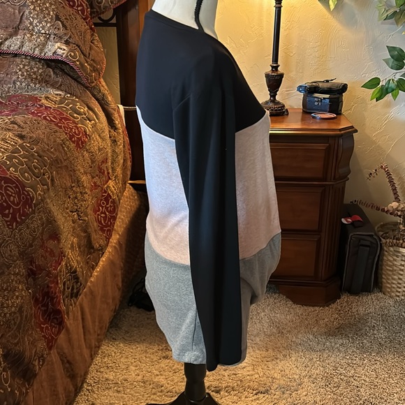 Amazon Top - Picture 3 of 5